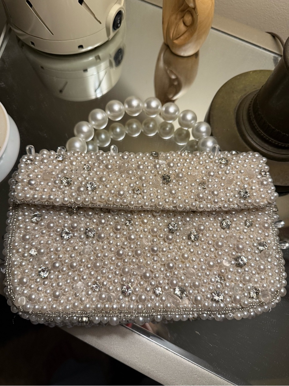 Fiona Beaded Bag: Pearl-Strap Embellished Edition - Picture 3 of 12